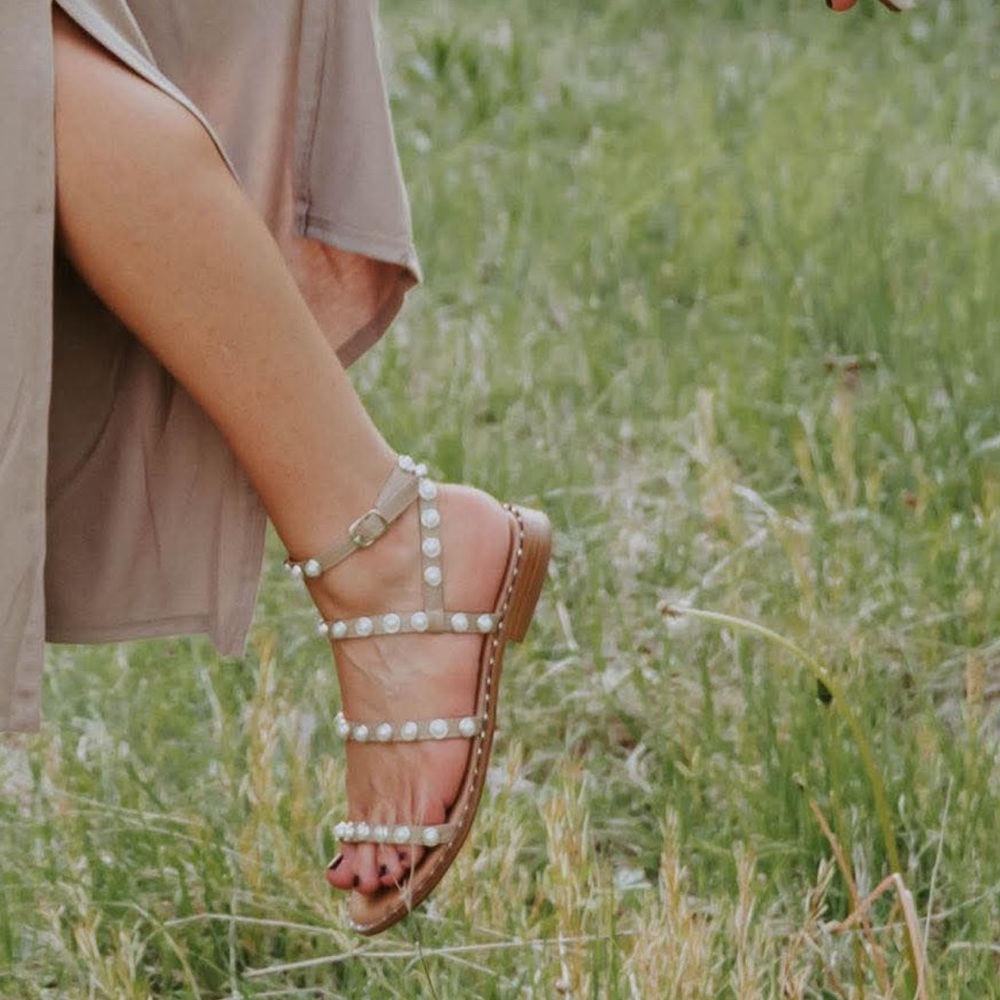 Steve Madden Tan Pearl-Studded Sandals